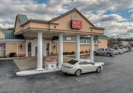 Econo Lodge Inn & Suites Ламбертон Экстерьер фото